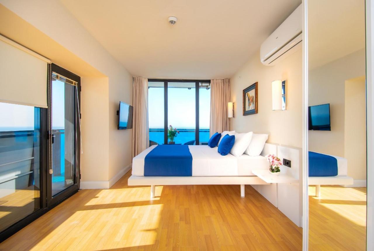 Downtown Centre In Batumi Aparthotel Orbi City In บาทูมิ ภายนอก รูปภาพ