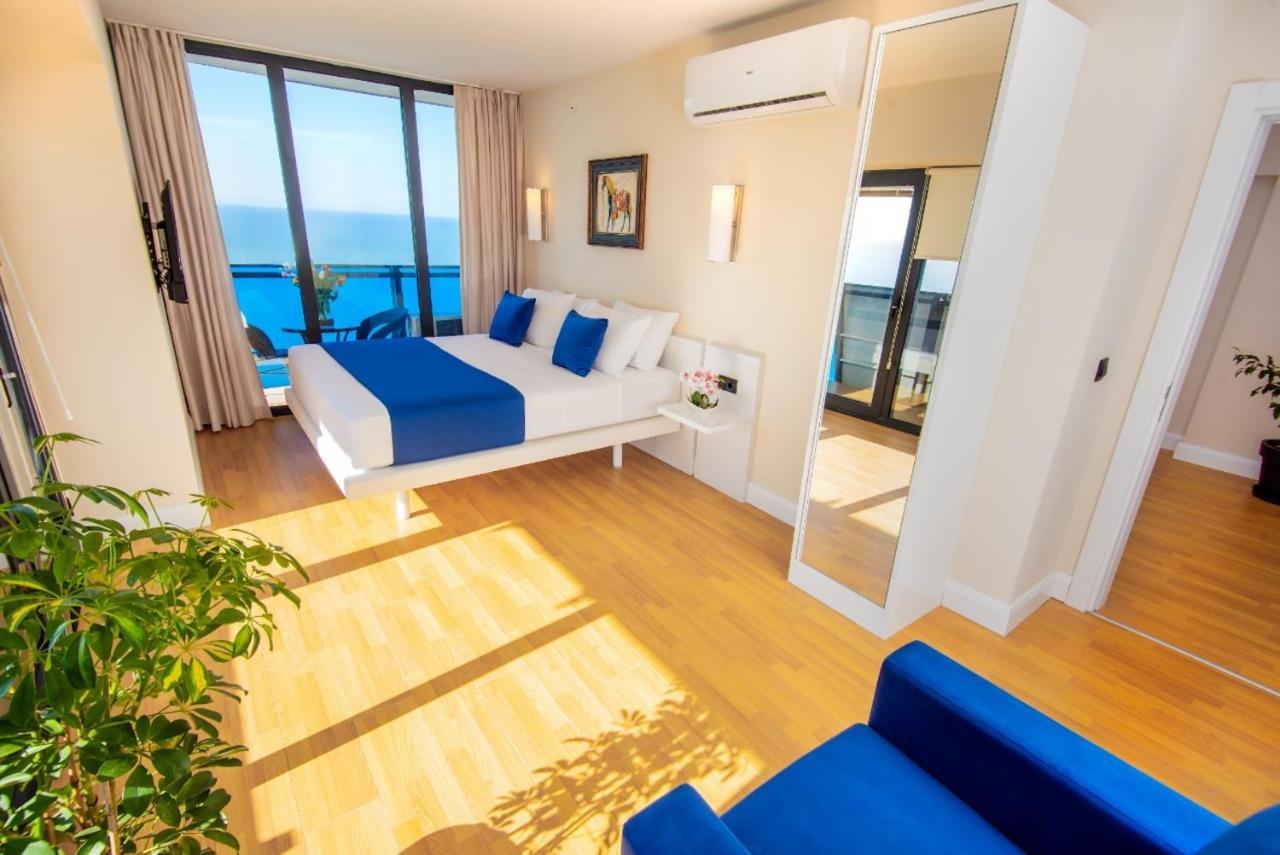 Downtown Centre In Batumi Aparthotel Orbi City In บาทูมิ ภายนอก รูปภาพ