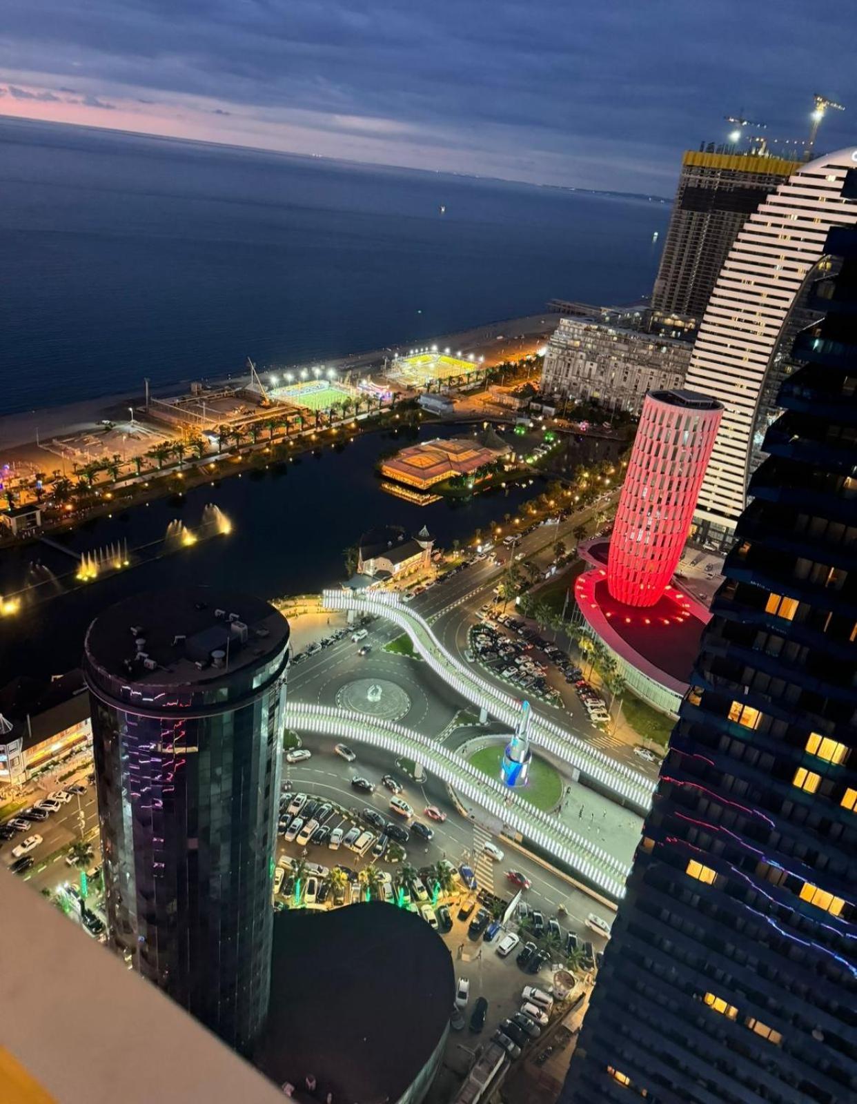Downtown Centre In Batumi Aparthotel Orbi City In บาทูมิ ภายนอก รูปภาพ