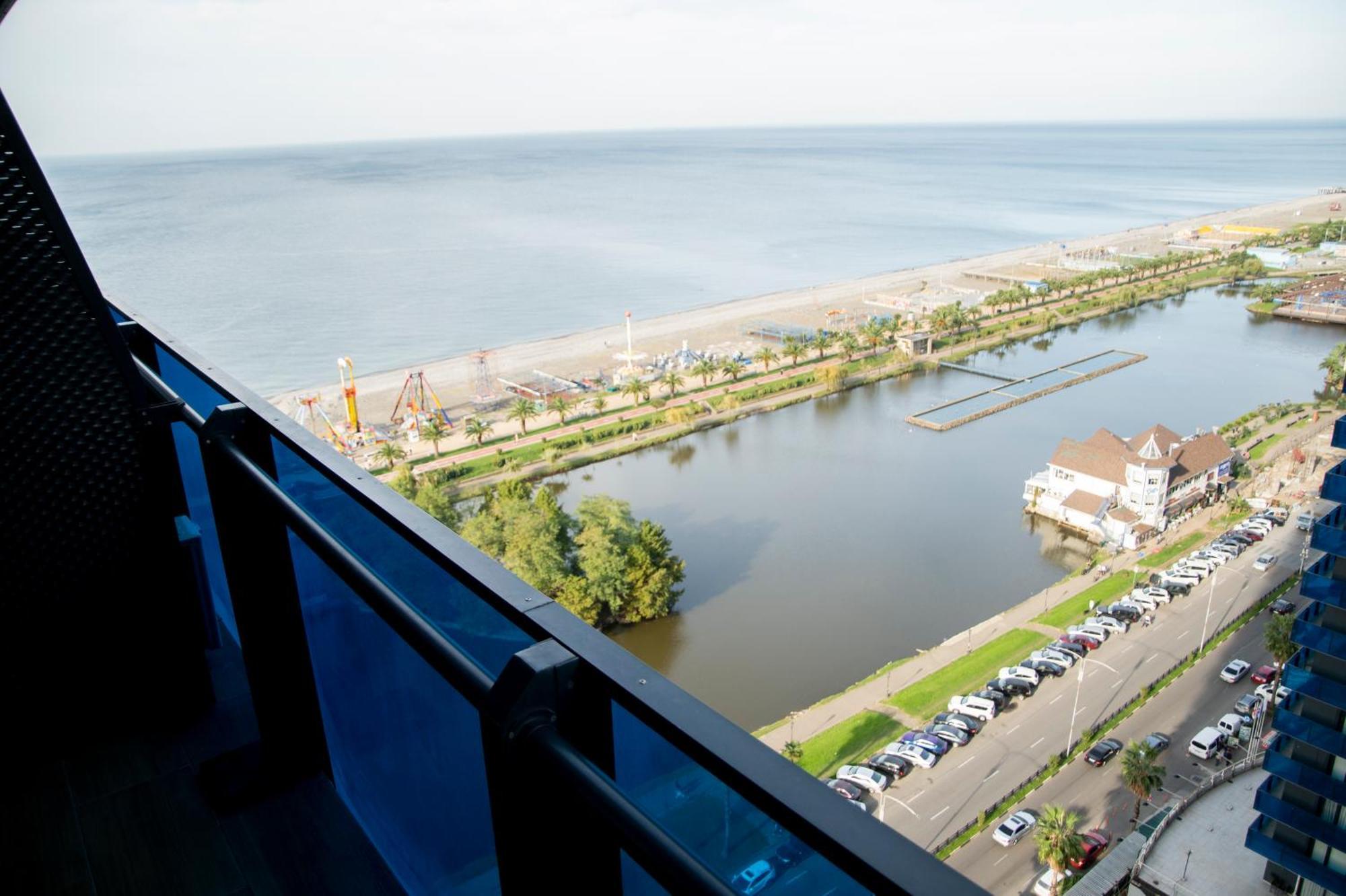 Downtown Centre In Batumi Aparthotel Orbi City In บาทูมิ ภายนอก รูปภาพ